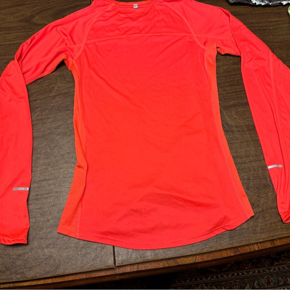 Nike running dri-fit Sz XS red/pink orangish Nike miler excellent condition - Picture 7 of 9